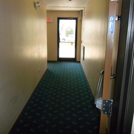 Super 8 By Wyndham Chadron Ne Ξενοδοχείο Εξωτερικό φωτογραφία