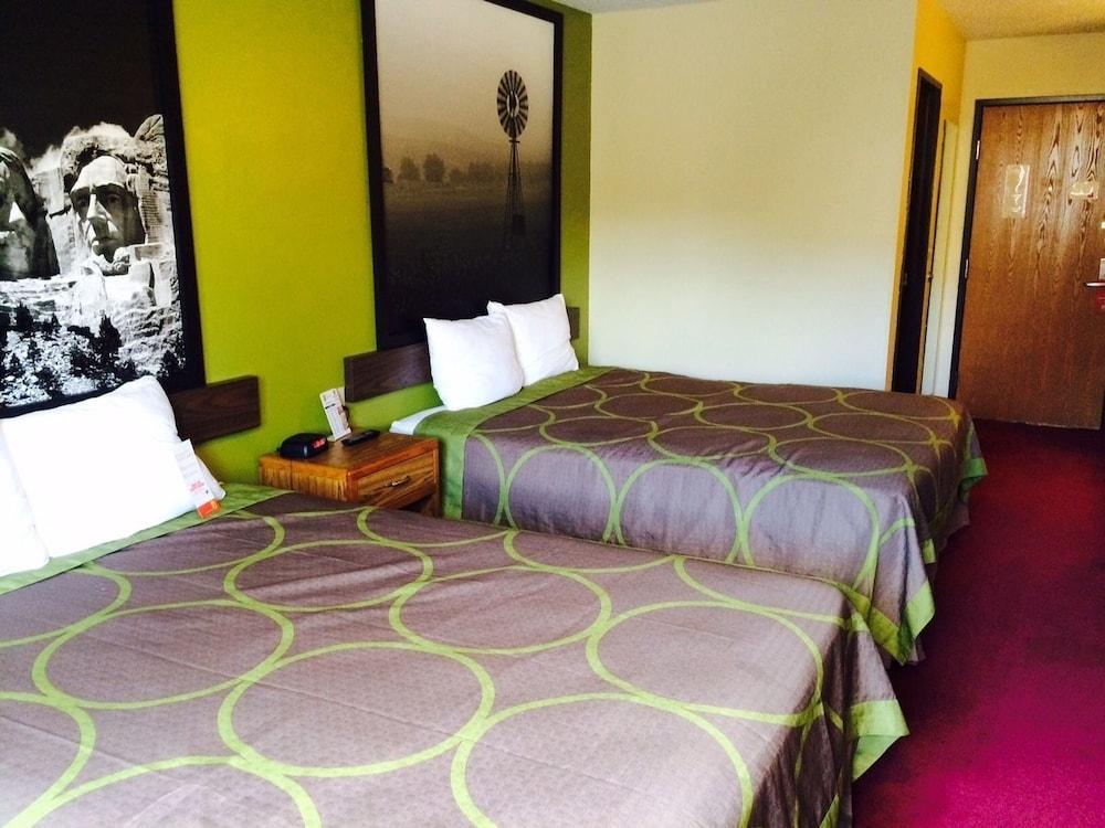 Super 8 By Wyndham Chadron Ne Ξενοδοχείο Εξωτερικό φωτογραφία