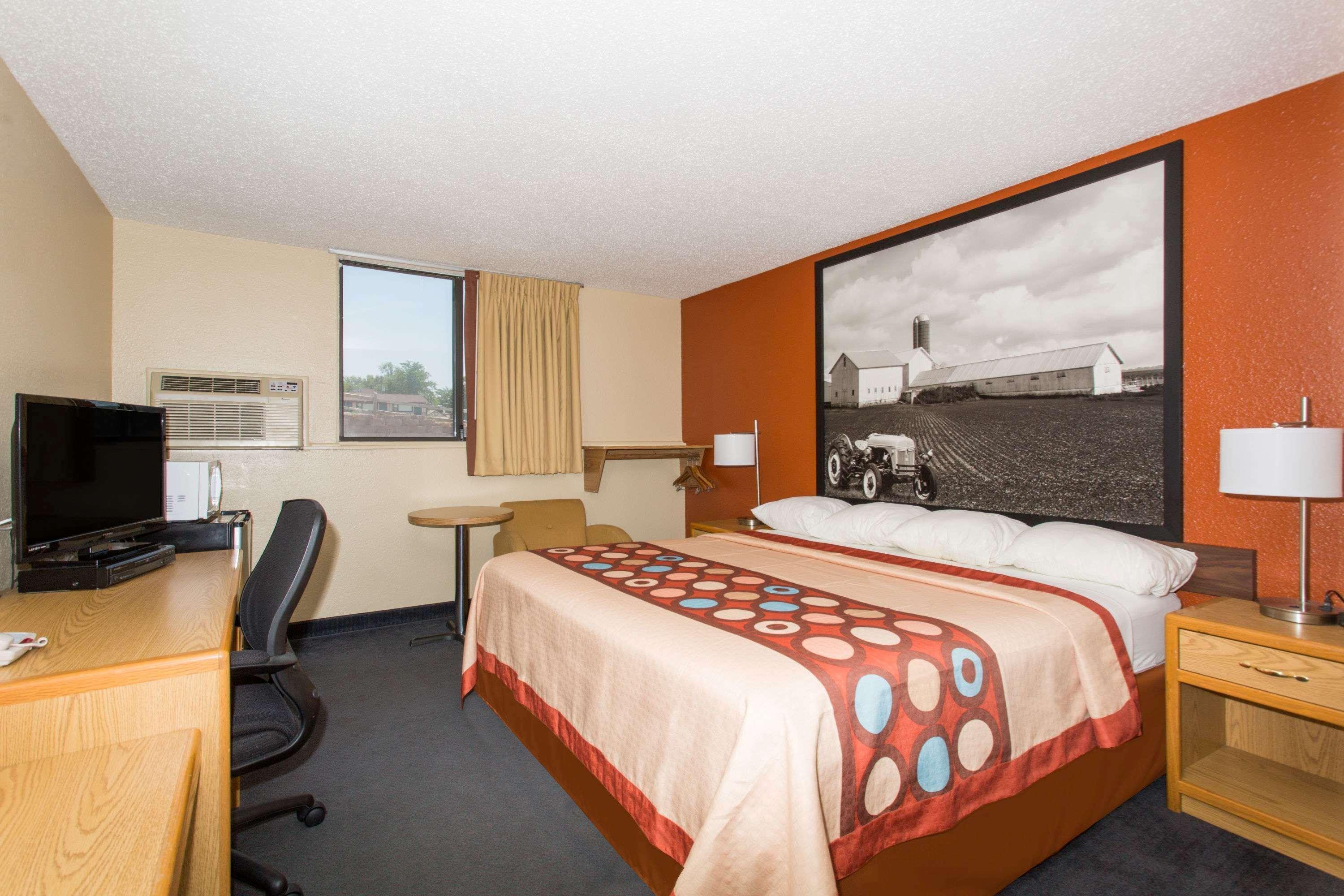 Super 8 By Wyndham Chadron Ne Ξενοδοχείο Εξωτερικό φωτογραφία