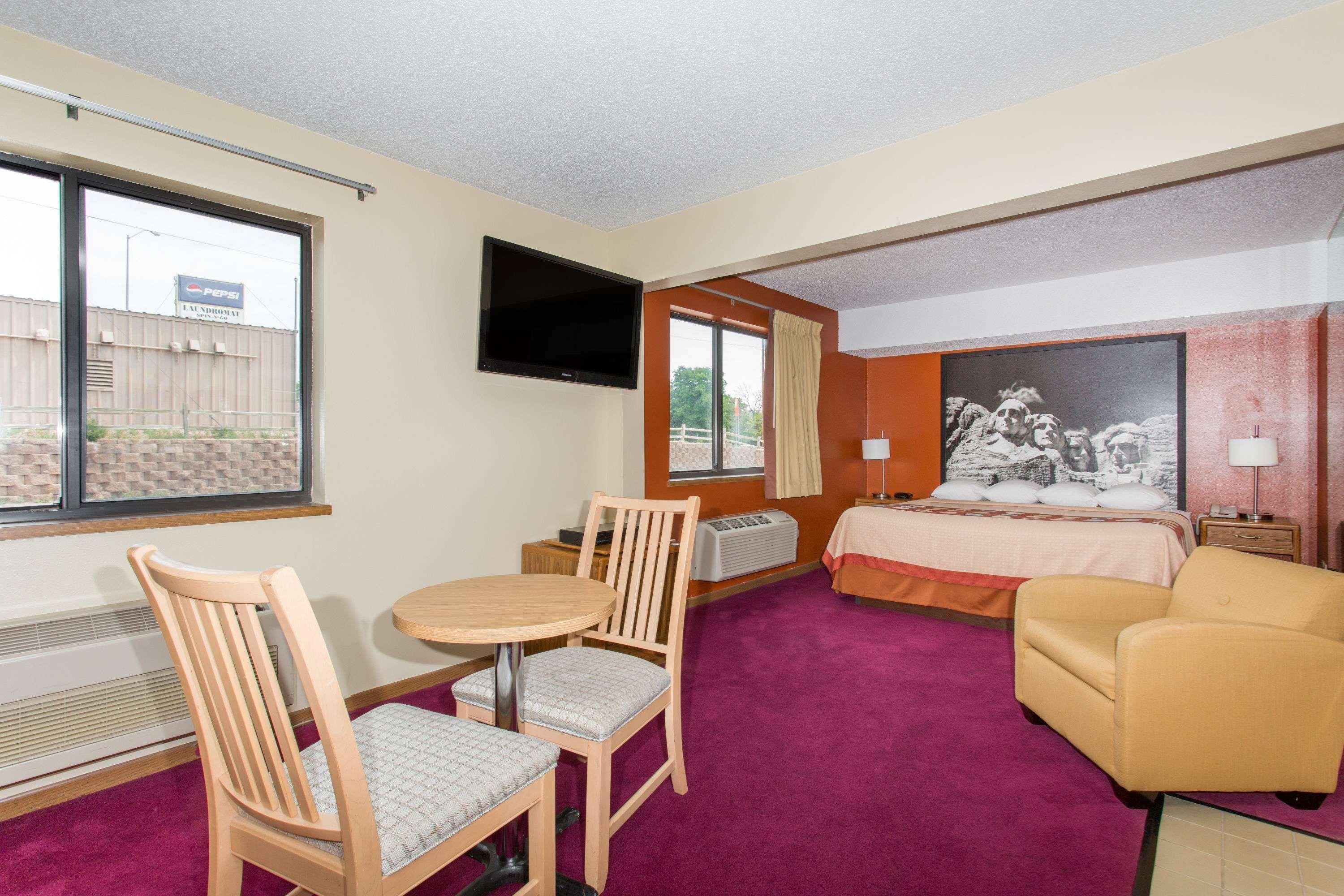 Super 8 By Wyndham Chadron Ne Ξενοδοχείο Εξωτερικό φωτογραφία