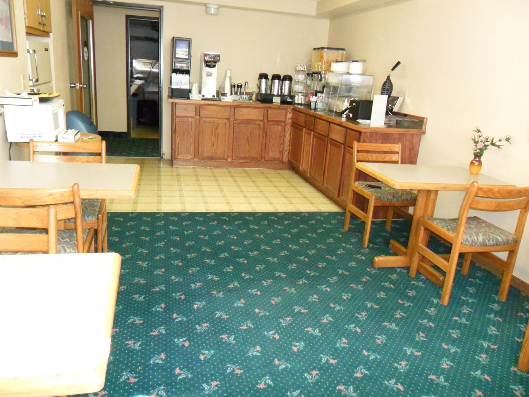 Super 8 By Wyndham Chadron Ne Ξενοδοχείο Εξωτερικό φωτογραφία