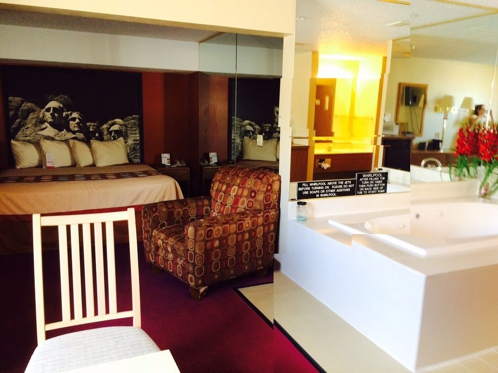 Super 8 By Wyndham Chadron Ne Ξενοδοχείο Εξωτερικό φωτογραφία